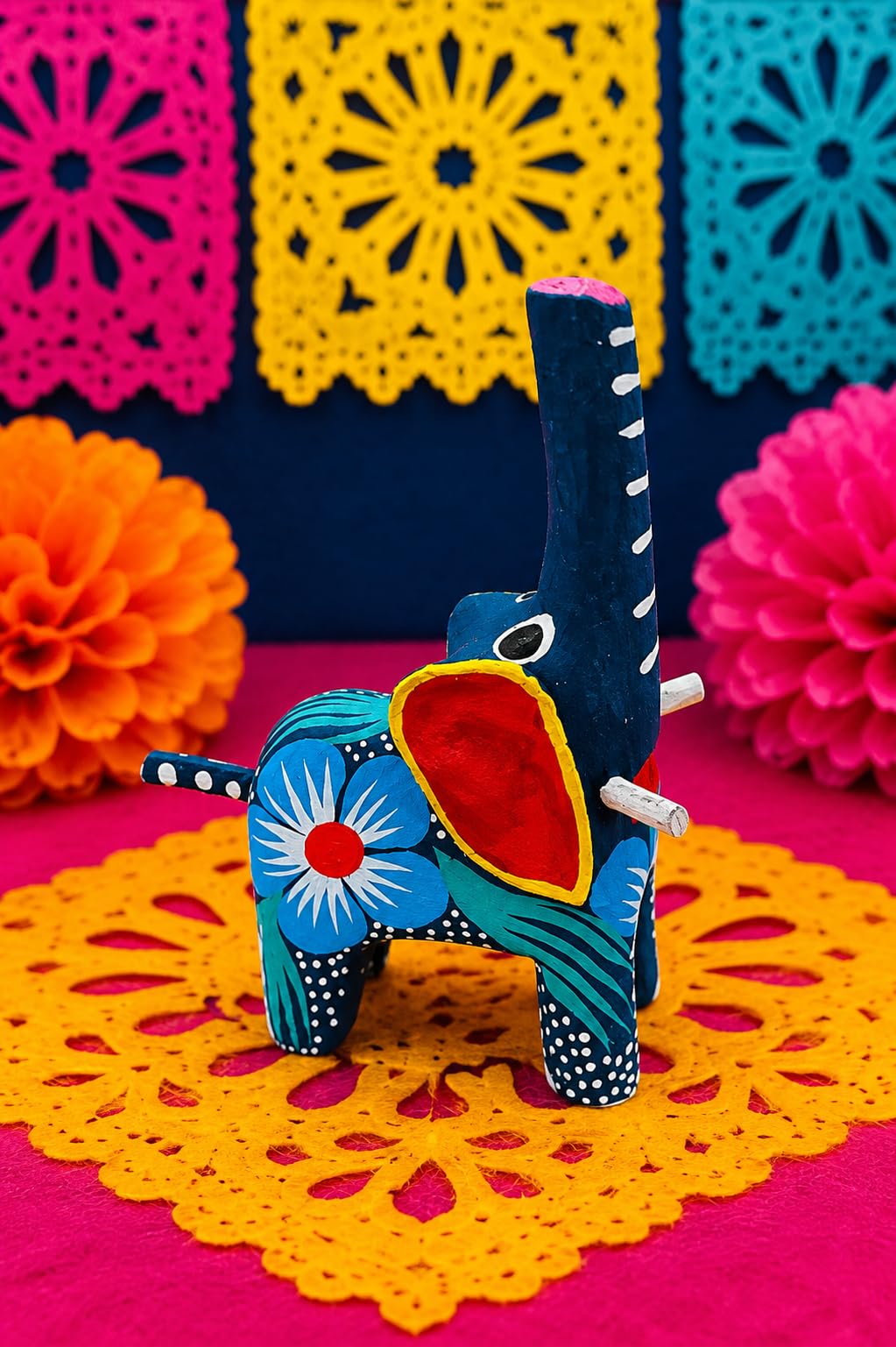 DREAMCO SUPPLIES Alebrijes Wood Carving Sculptures, Oaxacan Alebrije Set of 5, Multicolor, Hand-Painted, Mexican Folk Art, 2-3 Inches