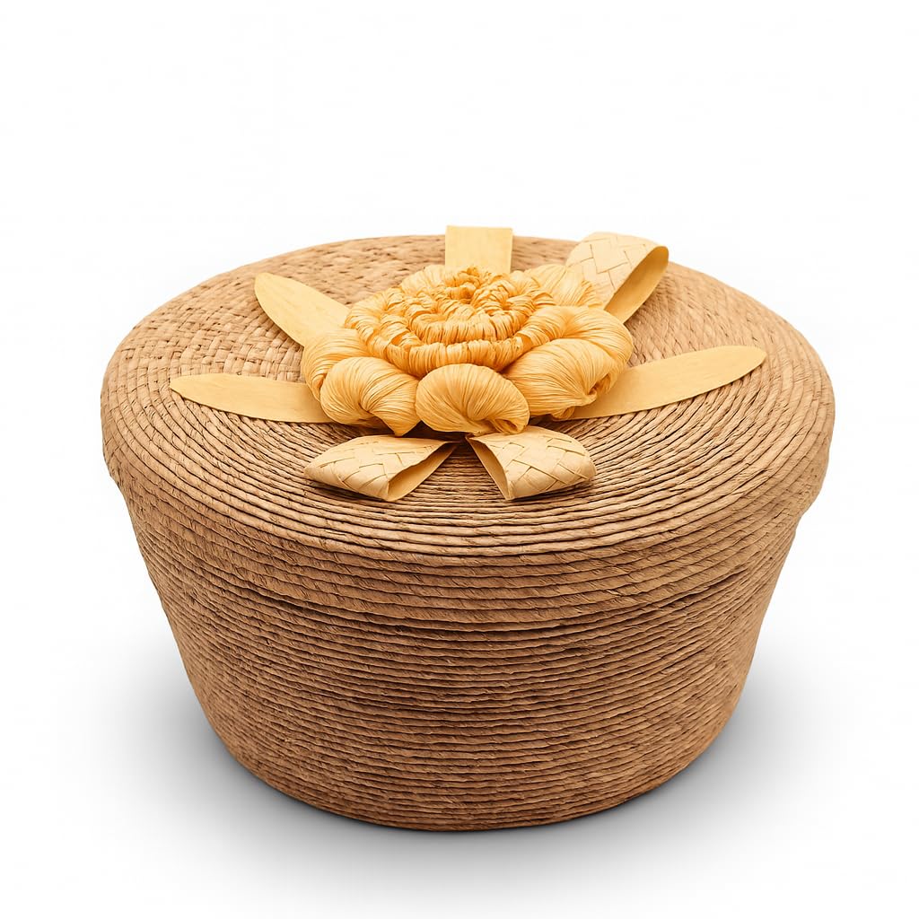 Handwoven natural palm tortilla warmer basket with lid