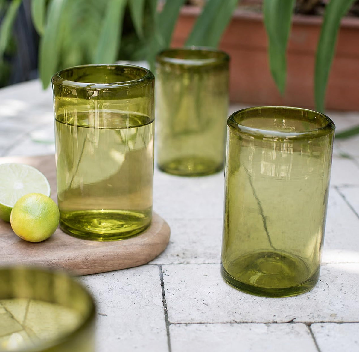 DREAMCO SUPPLIES Handblown Glass Drinkware Set of 6(16Oz), Solid Colors